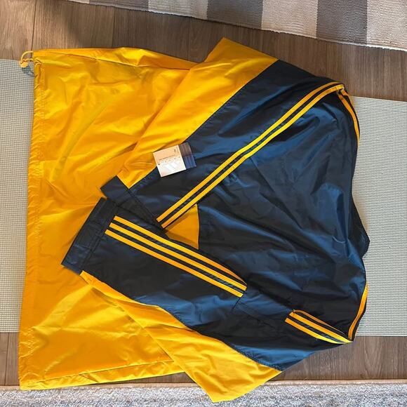 Two Piece Adidas Windbreaker Tracksuit New With Tags men’s XXL - Picture 6 of 10